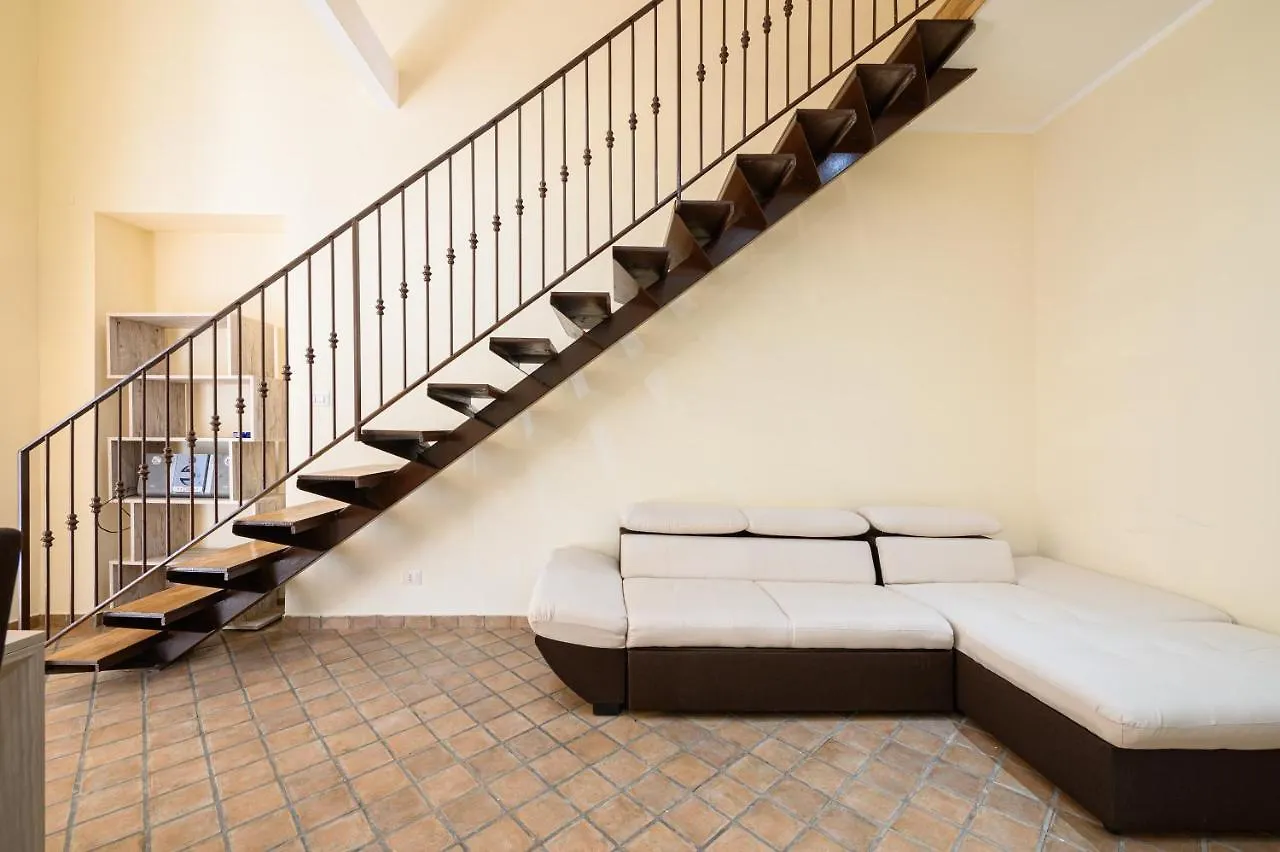 Piazza Portanova Apartments Naples