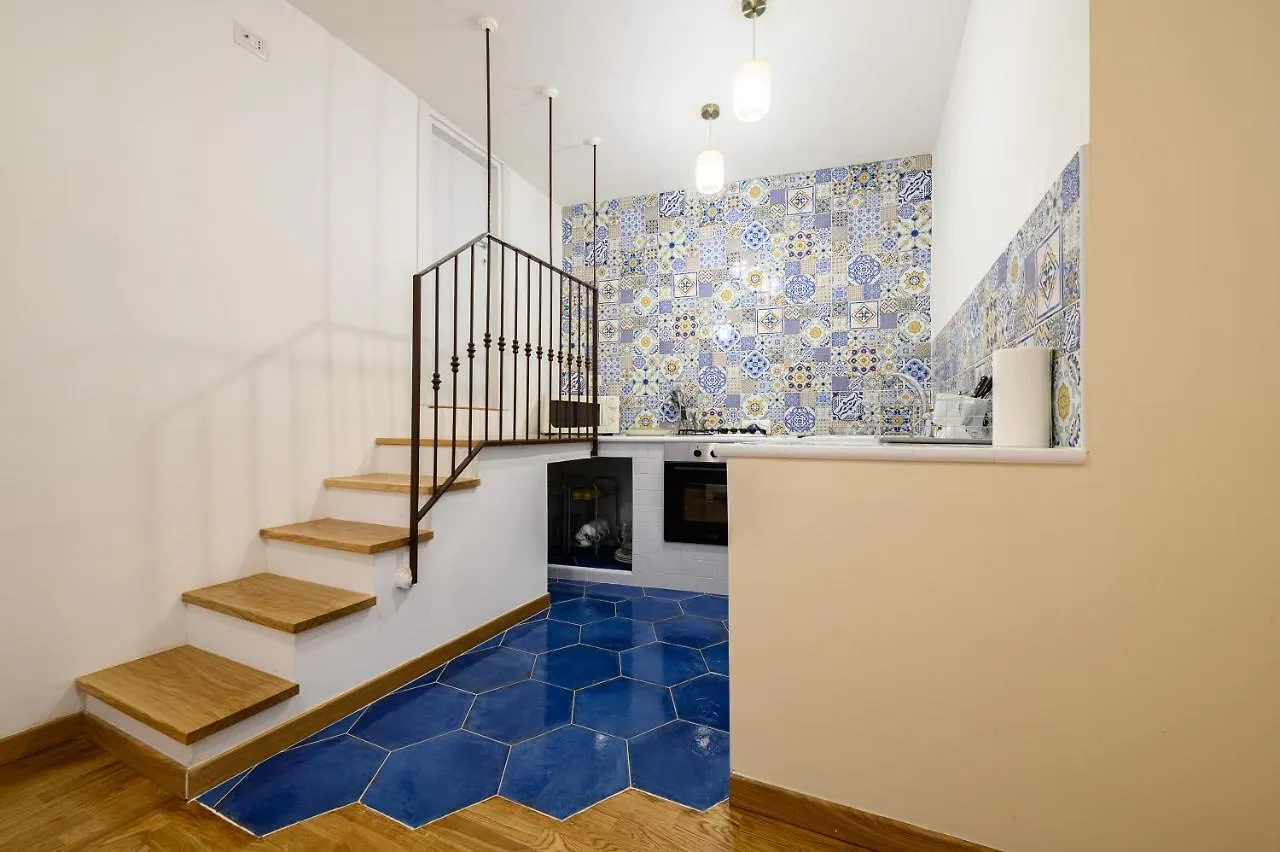Piazza Portanova Apartments Naples