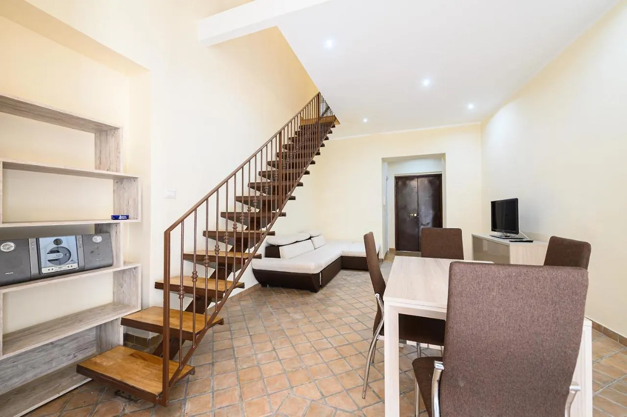 Piazza Portanova Apartments Naples