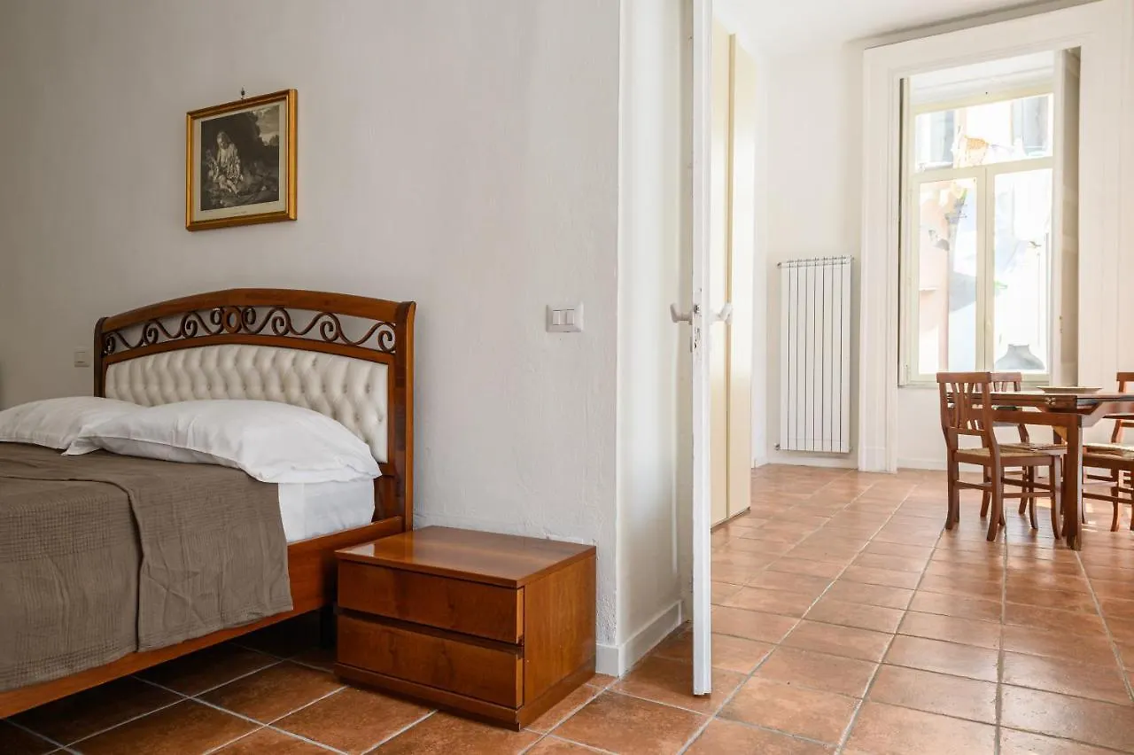 Piazza Portanova Apartments Naples