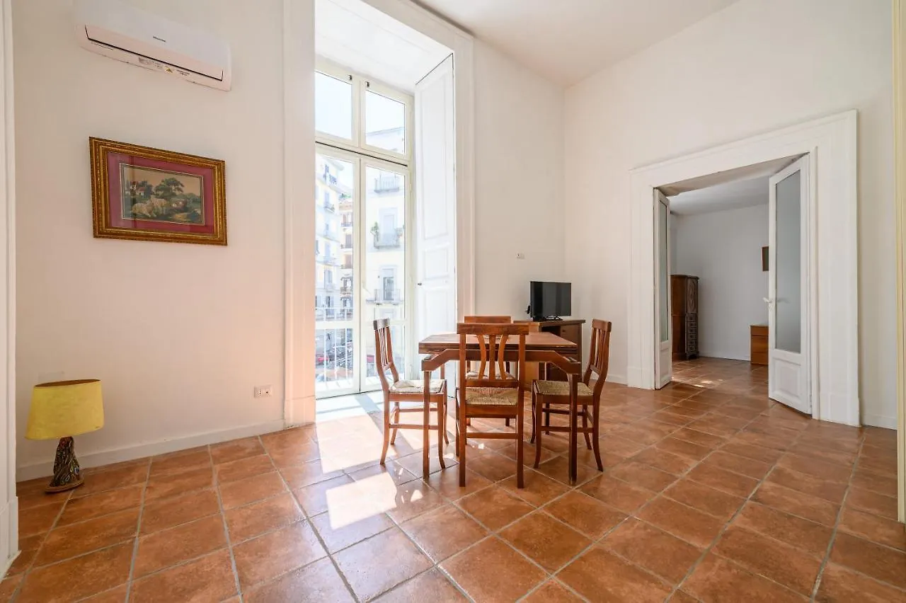 Piazza Portanova Apartments Naples
