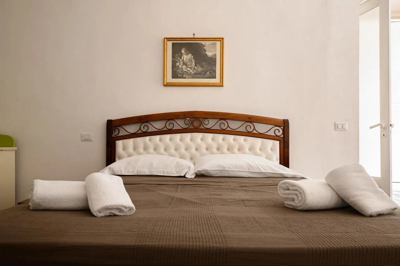 Piazza Portanova Apartments Naples
