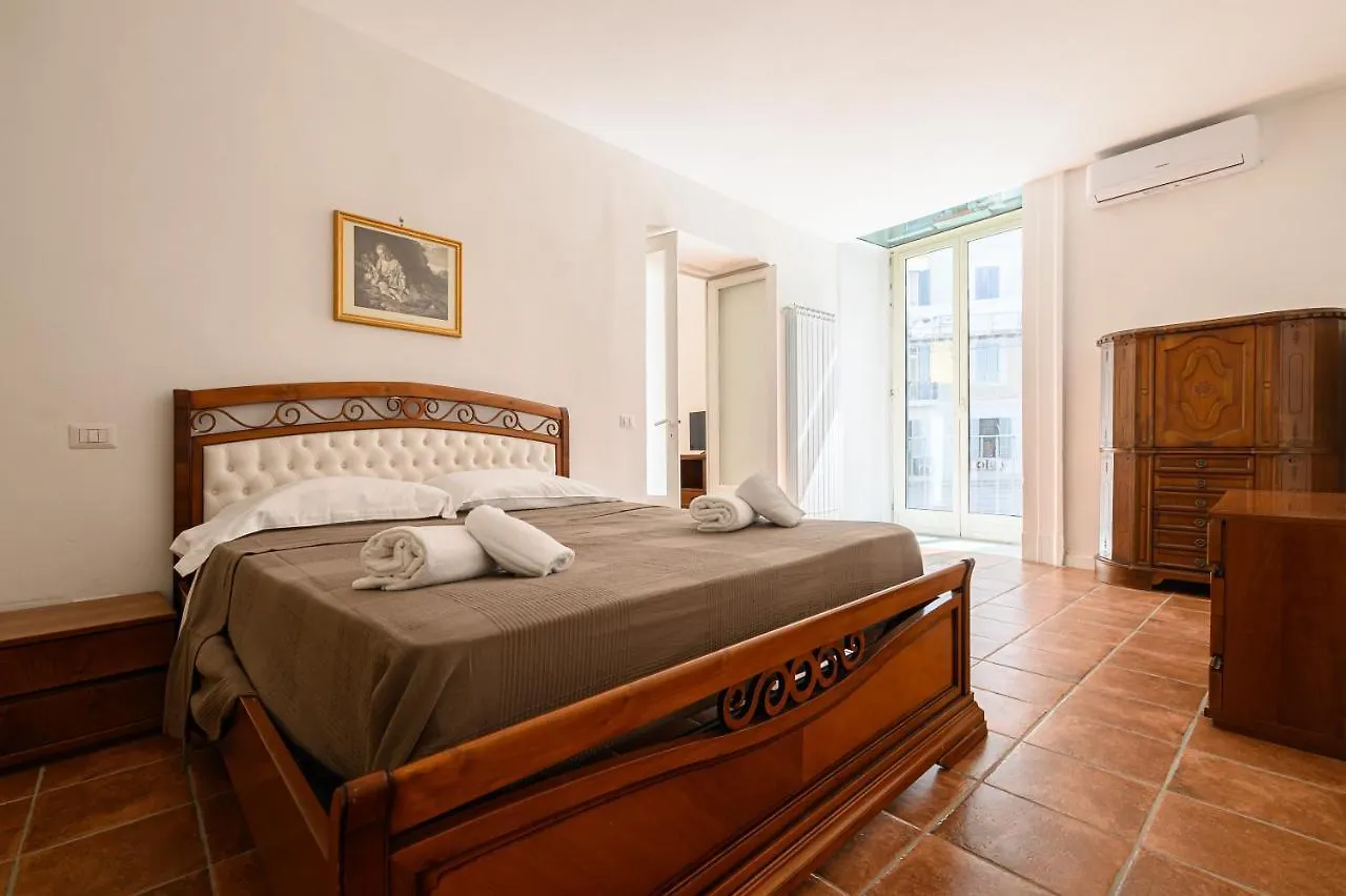 Piazza Portanova Apartments Naples