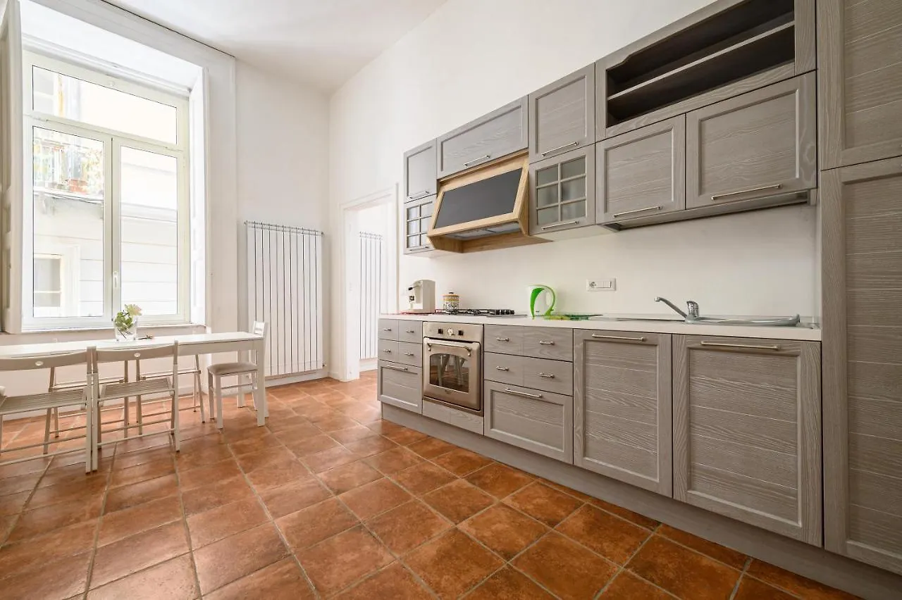 Piazza Portanova Apartments Naples